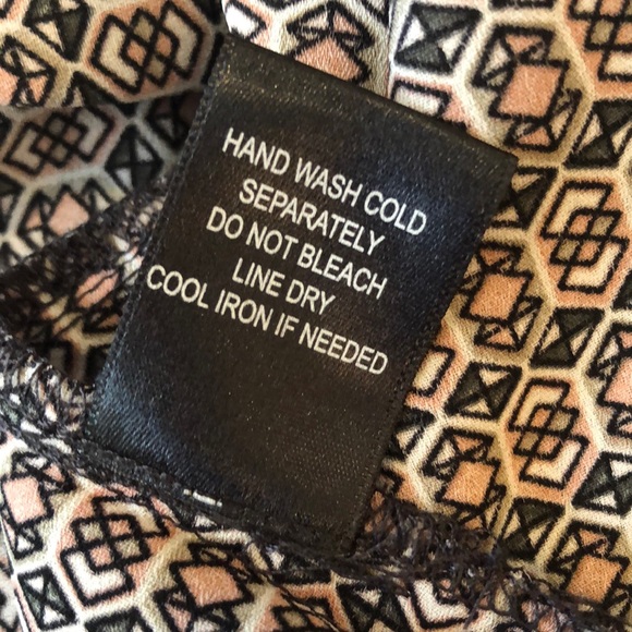 💕Pleione Elegantly Patterned Versatile Tunic Blouse - Picture 10 of 11